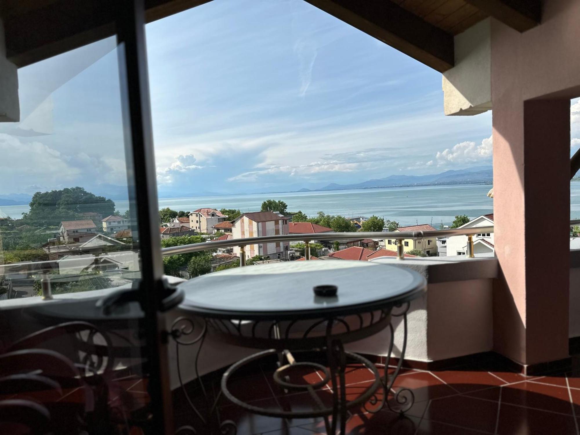 Casadolcecasa Shkodër Exterior foto